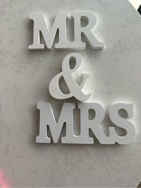 MR & MRS White Wooden Wedding Table Sign Rustic Bridal Shower Decor